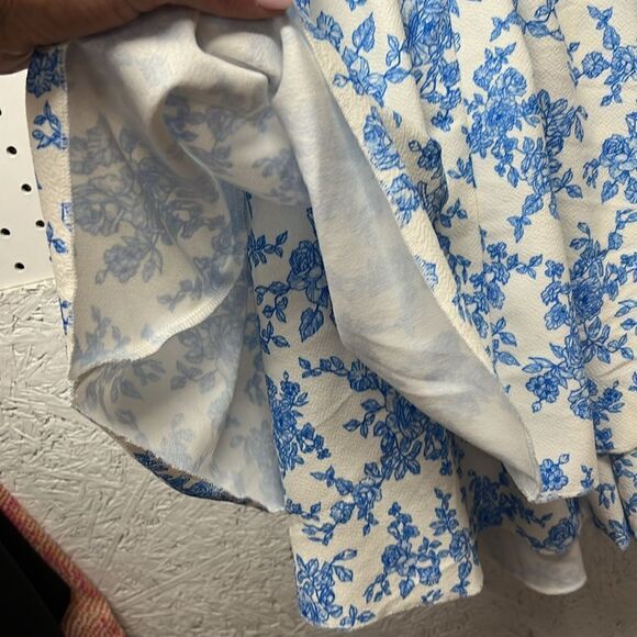 Knit Blue and White Casual Floral Sundress with 2 layer skirt and fitted bodice - Picture 12 of 16